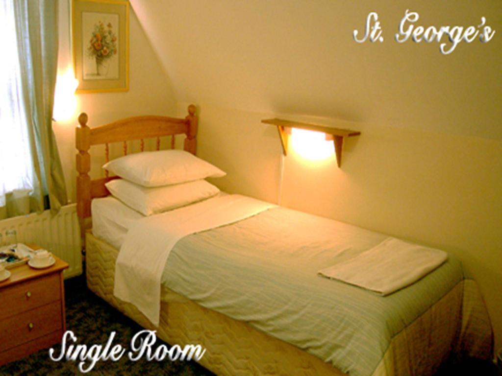 St. George'S Lodge Kingston upon Thames  Ruang foto